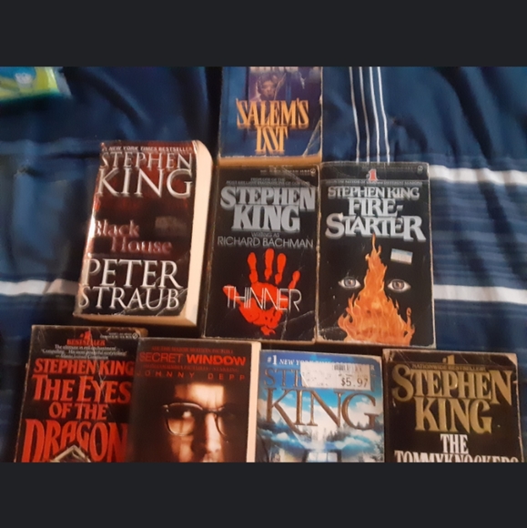 Stephen king books - Picture 7 of 9